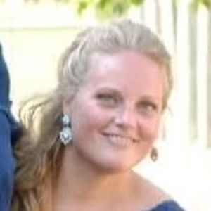 Meet your Posher, Carrie